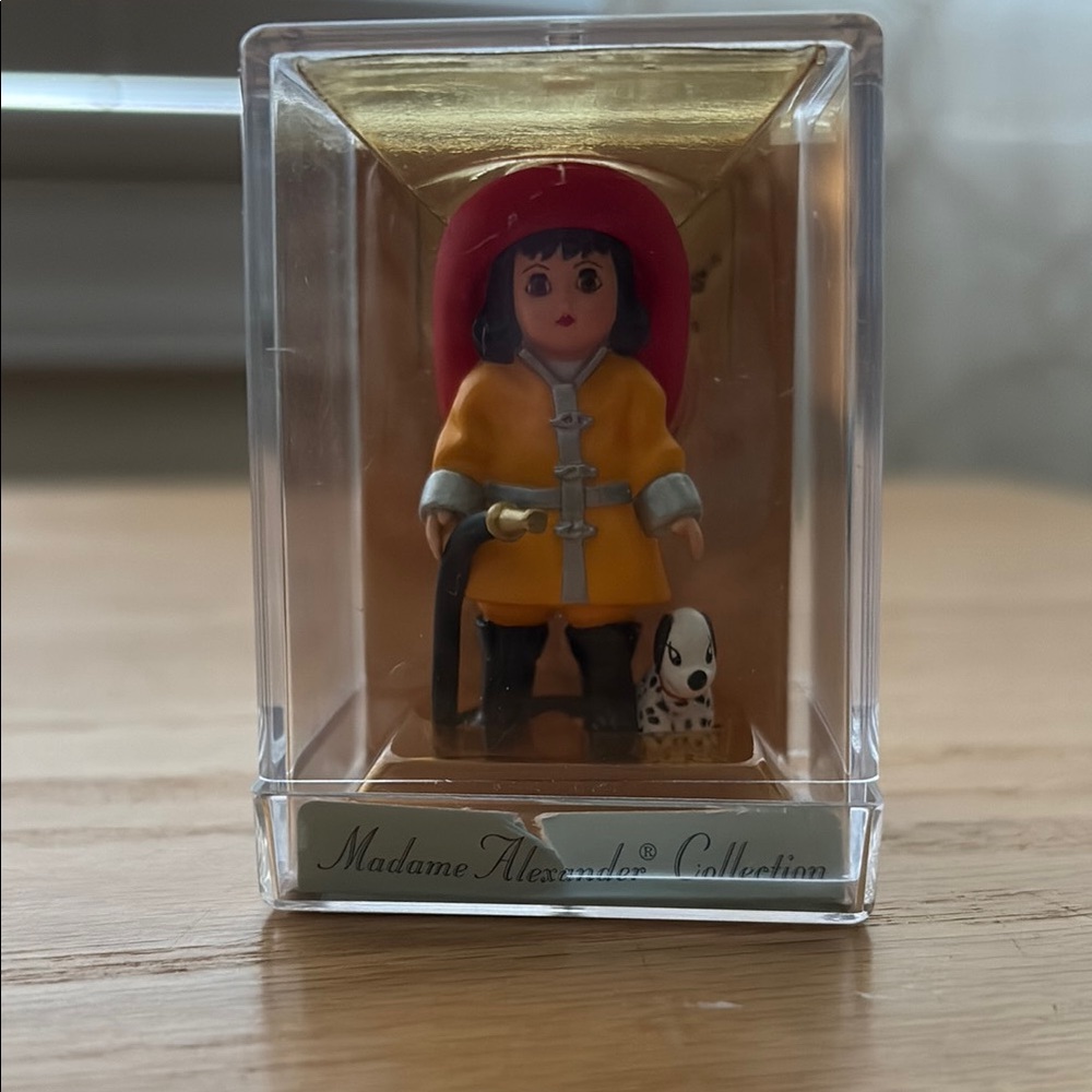 Madame Alexander Fire Fighter Wendy (1997) Miniature Figurine